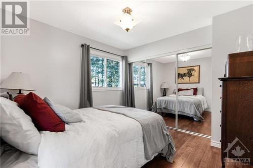 970 Meteor Avenue, Navan, ON - Indoor Photo Showing Bedroom