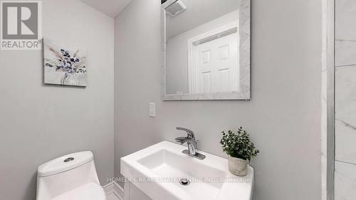 66 Calmist Crescent, Brampton, ON - Indoor Photo Showing Bathroom