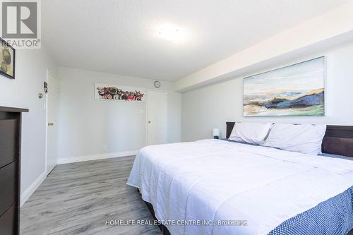 411 - 3700 Kaneff Crescent, Mississauga, ON - Indoor Photo Showing Bedroom