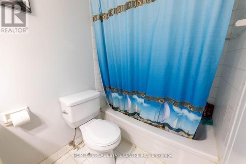 411 - 3700 Kaneff Crescent, Mississauga, ON - Indoor Photo Showing Bathroom