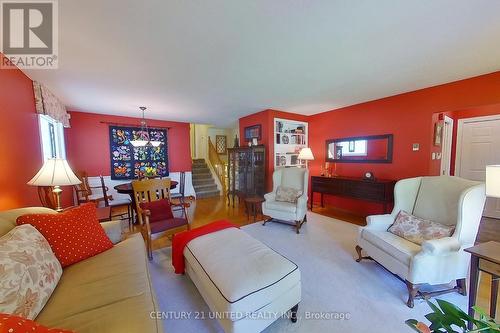 1166 Huron Street, Peterborough, ON - Indoor Photo Showing Living Room