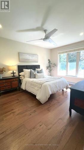 225 Clifton Street, Kawartha Lakes, ON - Indoor Photo Showing Bedroom