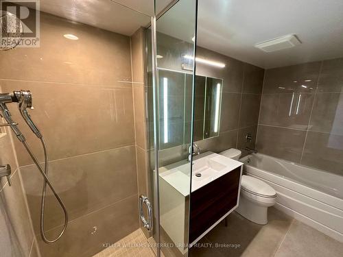 705 - 80 Cumberland Street, Toronto, ON - Indoor Photo Showing Bathroom