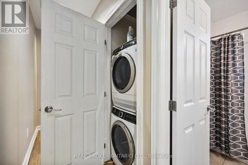 10 - 85 Beech Avenue, Toronto, ON - Indoor Photo Showing Laundry Room
