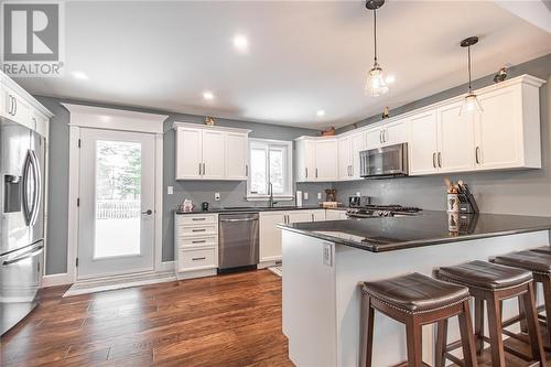 1006 Beatty Crescent, Deep River, ON - Indoor Photo Showing Kitchen