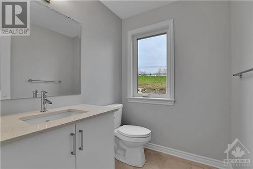 800 Cap Diamant Way, Ottawa, ON - Indoor Photo Showing Bathroom