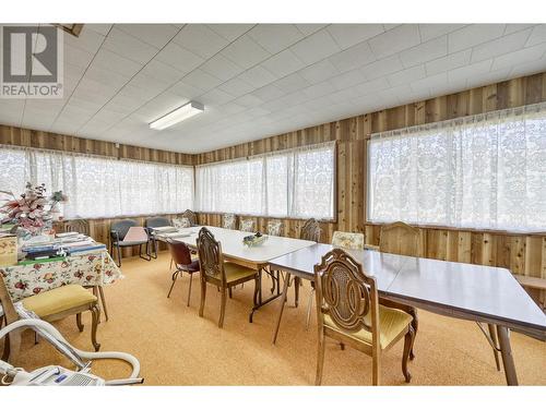321 Road 9, Oliver, BC - Indoor Photo Showing Dining Room