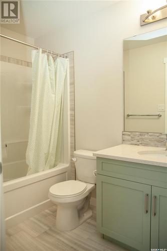 4516 Buckingham Drive, Regina, SK - Indoor Photo Showing Bathroom