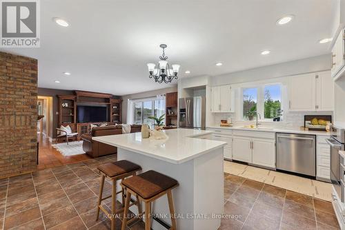 744 Lily Lake Road, Smith-Ennismore-Lakefield, ON - Indoor Photo Showing Kitchen With Upgraded Kitchen
