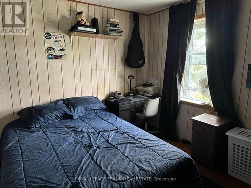 411 Townline Road N, Clarington, ON - Indoor Photo Showing Bedroom