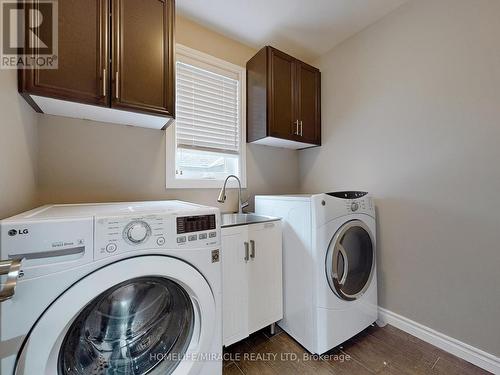 208 Wellington Street N, Hamilton, ON - Indoor Photo Showing Laundry Room