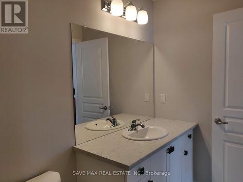 58 Severino Circle, West Lincoln, ON - Indoor Photo Showing Bathroom