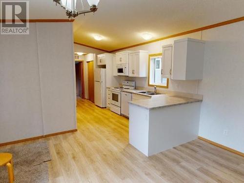 38-6263 Lund Street, Powell River, BC - Indoor Photo Showing Kitchen With Double Sink