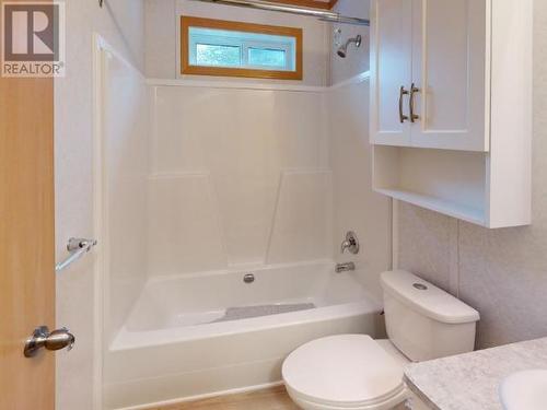 38-6263 Lund Street, Powell River, BC - Indoor Photo Showing Bathroom
