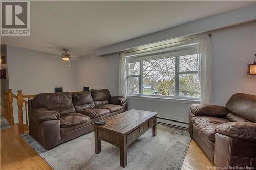 17 Country Crescent, Quispamsis, NB - Indoor Photo Showing Living Room