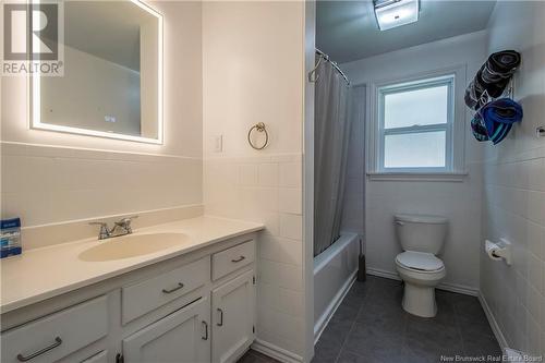 17 Country Crescent, Quispamsis, NB - Indoor Photo Showing Bathroom
