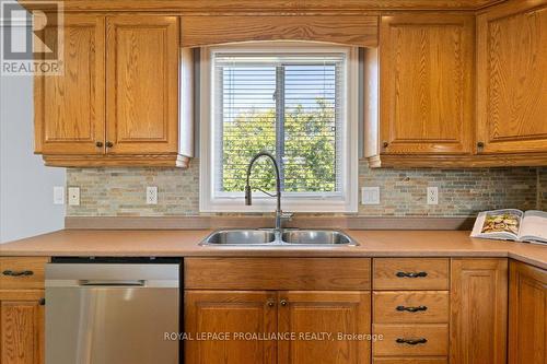 38 Stonegate Crescent, Quinte West, ON - Indoor Photo Showing Kitchen With Double Sink
