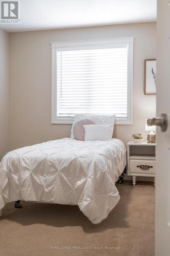 21 Butternut Court, Belleville, ON - Indoor Photo Showing Bedroom