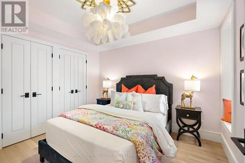 274 Carlton Street, Toronto, ON - Indoor Photo Showing Bedroom