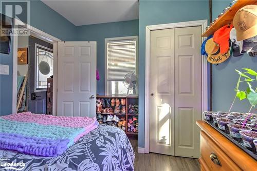 562 Mountain Street, Haliburton, ON - Indoor Photo Showing Bedroom