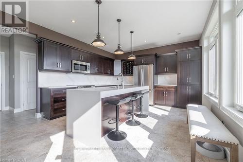 5084 Talbot Trail, Chatham-Kent, ON - Indoor Photo Showing Kitchen With Stainless Steel Kitchen With Upgraded Kitchen
