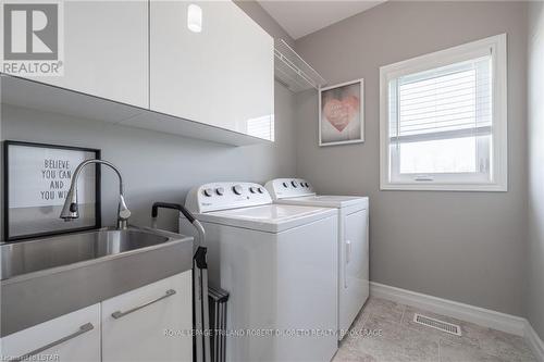 5084 Talbot Trail, Chatham-Kent, ON - Indoor Photo Showing Laundry Room