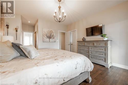5084 Talbot Trail, Chatham-Kent, ON - Indoor Photo Showing Bedroom