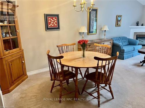 9 - 556 King Street, Niagara-On-The-Lake, ON - Indoor Photo Showing Dining Room