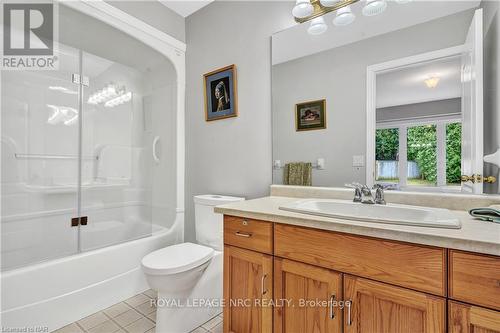 9 - 556 King Street, Niagara-On-The-Lake, ON - Indoor Photo Showing Bathroom