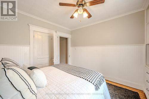 7750 Eastview Road, Guelph/Eramosa, ON - Indoor Photo Showing Bedroom