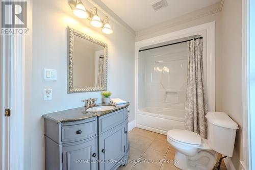 7750 Eastview Road, Guelph/Eramosa, ON - Indoor Photo Showing Bathroom