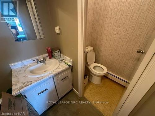 406 - 3955 Portage Road, Niagara-On-The-Lake, ON - Indoor Photo Showing Bathroom