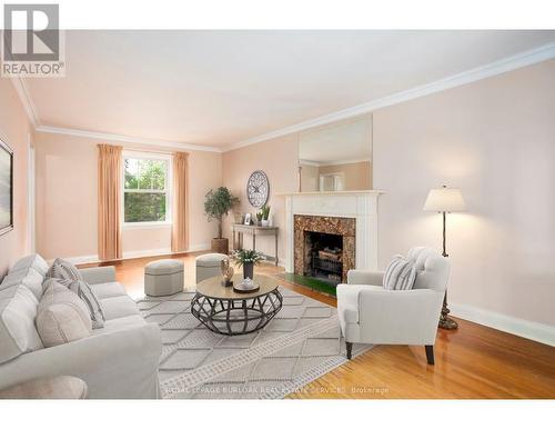 615 Hurd Avenue, Burlington, ON - Indoor Photo Showing Living Room With Fireplace