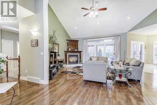 693 Line 3 Road, Niagara-On-The-Lake, ON - Indoor Photo Showing Living Room With Fireplace
