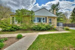 31 MARION Place  Stoney Creek, ON L8G 1R6
