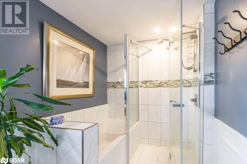 218 Foster Avenue, Belleville, ON - Indoor Photo Showing Bathroom