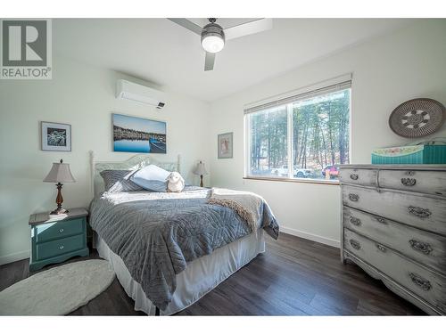 7145 Dunwaters Road, Kelowna, BC - Indoor Photo Showing Bedroom