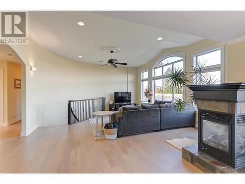 291 Sandpiper Court, Kelowna, BC - Indoor With Fireplace