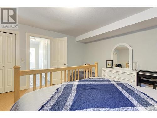 291 Sandpiper Court, Kelowna, BC - Indoor Photo Showing Bedroom