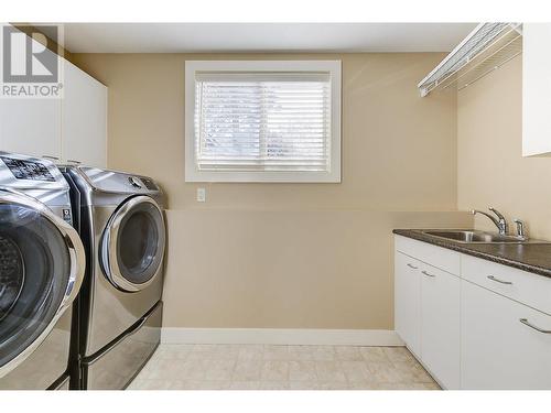 291 Sandpiper Court, Kelowna, BC - Indoor Photo Showing Laundry Room