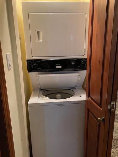 Salle de lavage - 2-176 Rue Du Mont-Plaisant, Mont-Tremblant, QC - Indoor Photo Showing Laundry Room