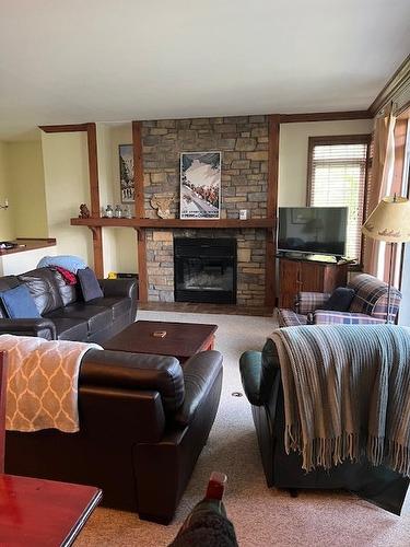 Salon - 2-176 Rue Du Mont-Plaisant, Mont-Tremblant, QC - Indoor Photo Showing Living Room With Fireplace