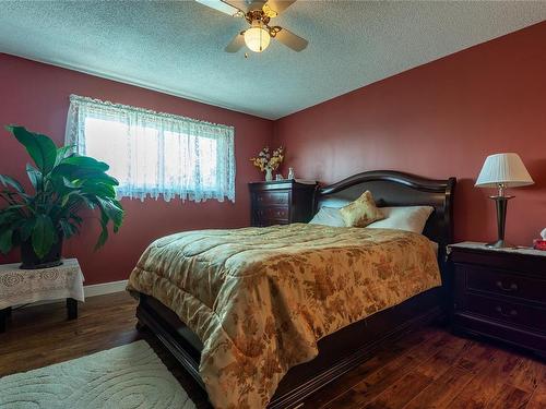 689 Alder St South, Campbell River, BC - Indoor Photo Showing Bedroom