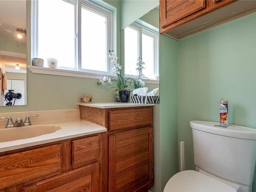 689 Alder St South, Campbell River, BC - Indoor Photo Showing Bathroom