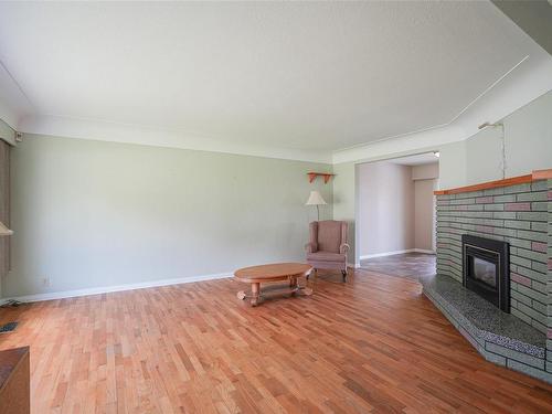 2264 14Th Ave, Port Alberni, BC - Indoor With Fireplace
