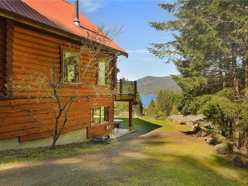 1109 / 1111 Paradise Close, Cowichan Bay, BC 