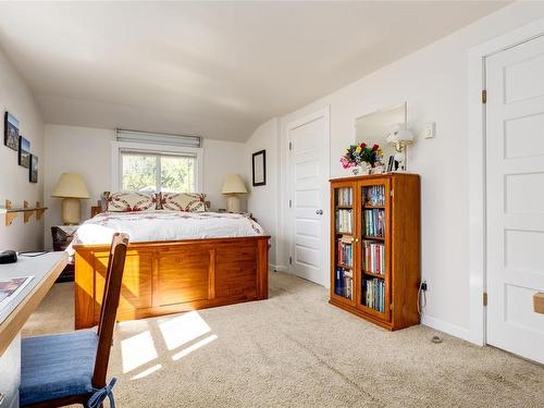 3356 Hillside Rd, Chemainus, BC - Indoor Photo Showing Bedroom