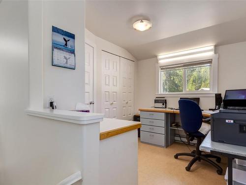 3356 Hillside Rd, Chemainus, BC - Indoor Photo Showing Office