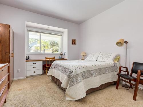 3356 Hillside Rd, Chemainus, BC - Indoor Photo Showing Bedroom