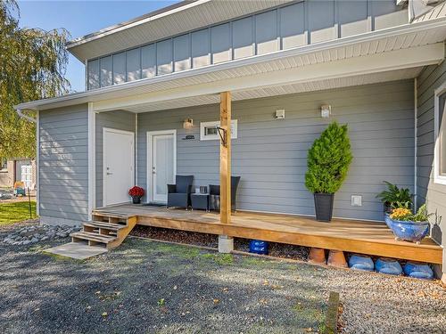 489 Warder Cres, Qualicum Beach, BC - Outdoor With Deck Patio Veranda With Exterior
